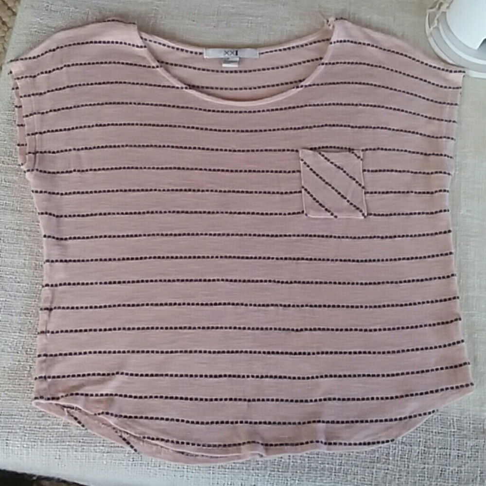 XXI dotted line blouse